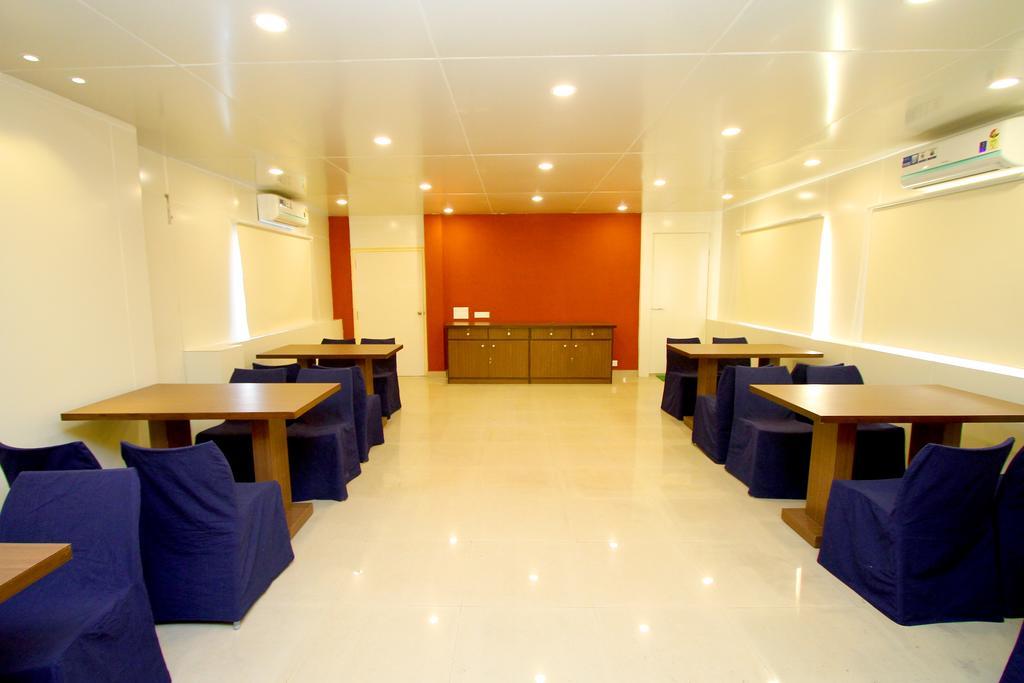 Crest Inn Calcutta  Esterno foto