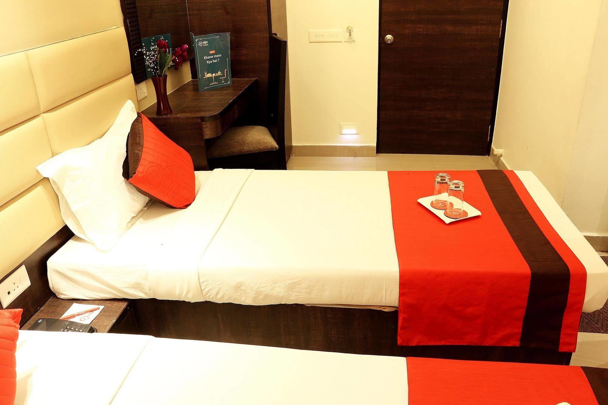 Crest Inn Calcutta  Esterno foto