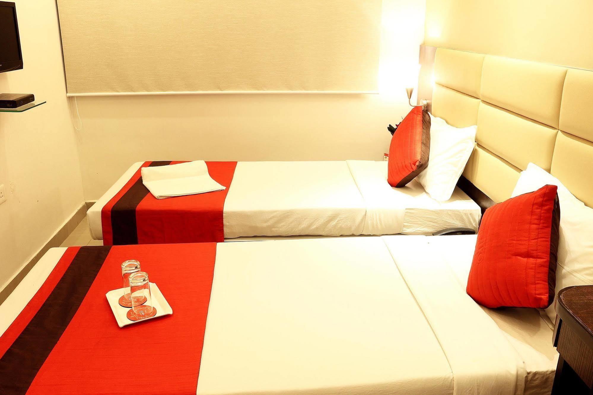 Crest Inn Calcutta  Esterno foto