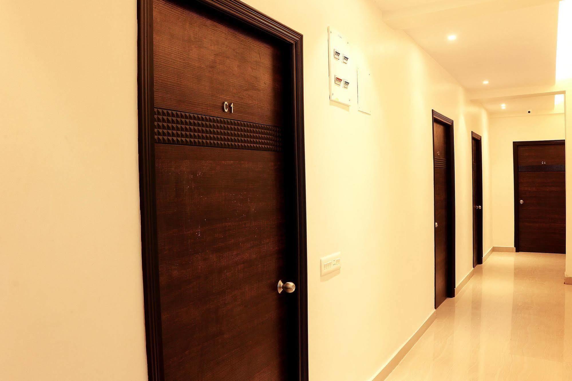 Crest Inn Calcutta  Esterno foto